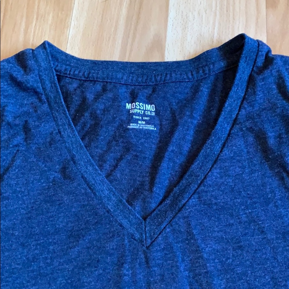 V neck top - Picture 2 of 2